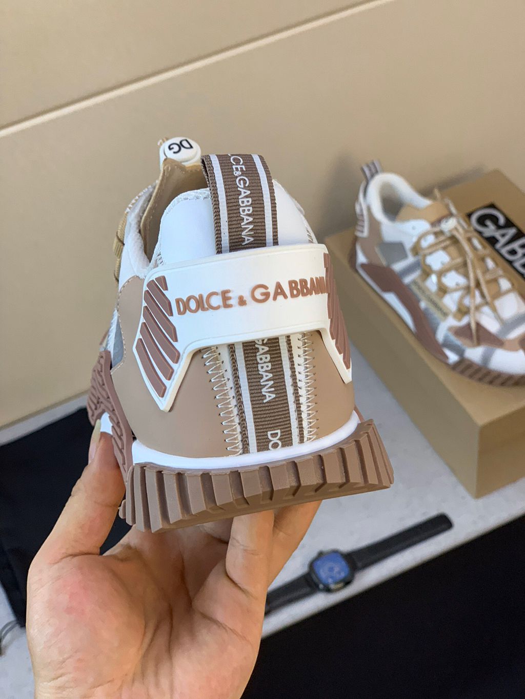 D*G sneaker